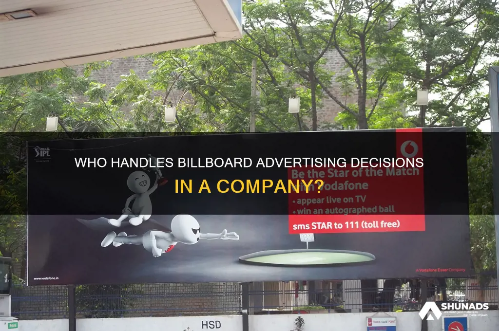 who in a company finds billboards to advertise on